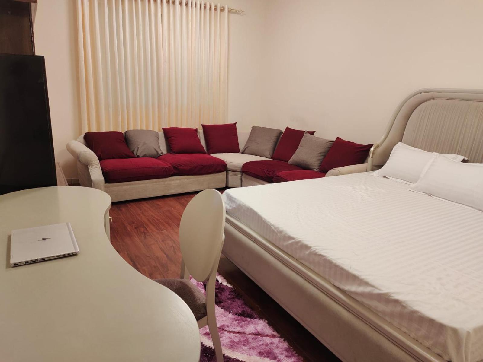 Arnim Suite - 3 Bedrooms Apartment 沙迦 外观 照片