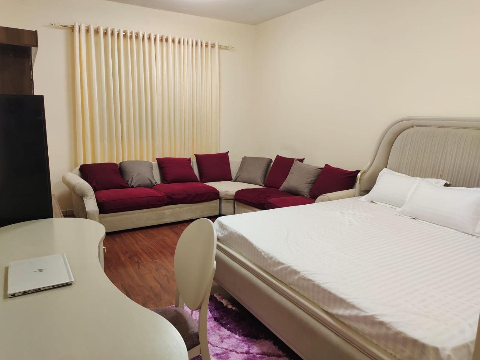 Arnim Suite - 3 Bedrooms Apartment 沙迦 外观 照片