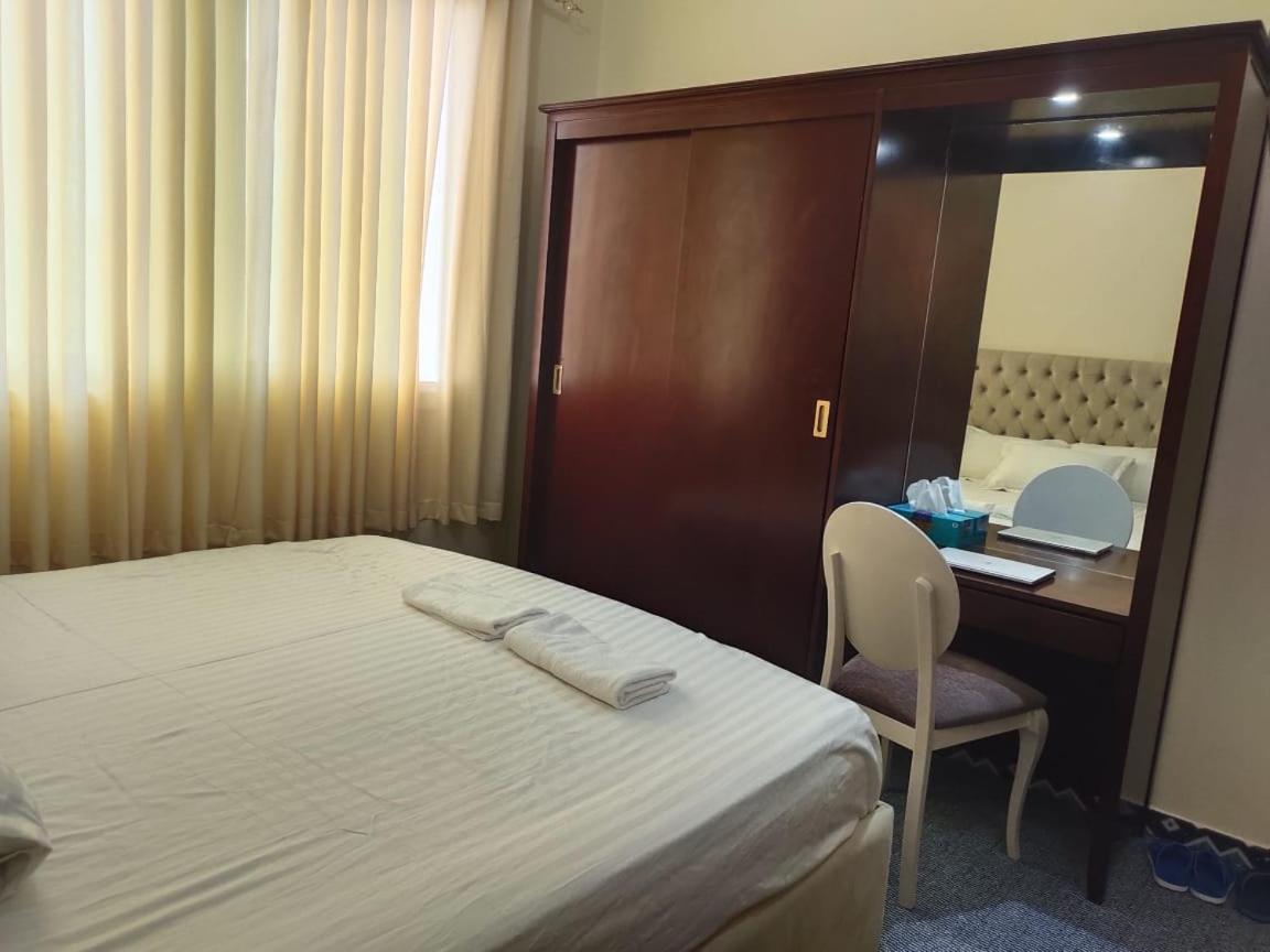 Arnim Suite - 3 Bedrooms Apartment 沙迦 外观 照片