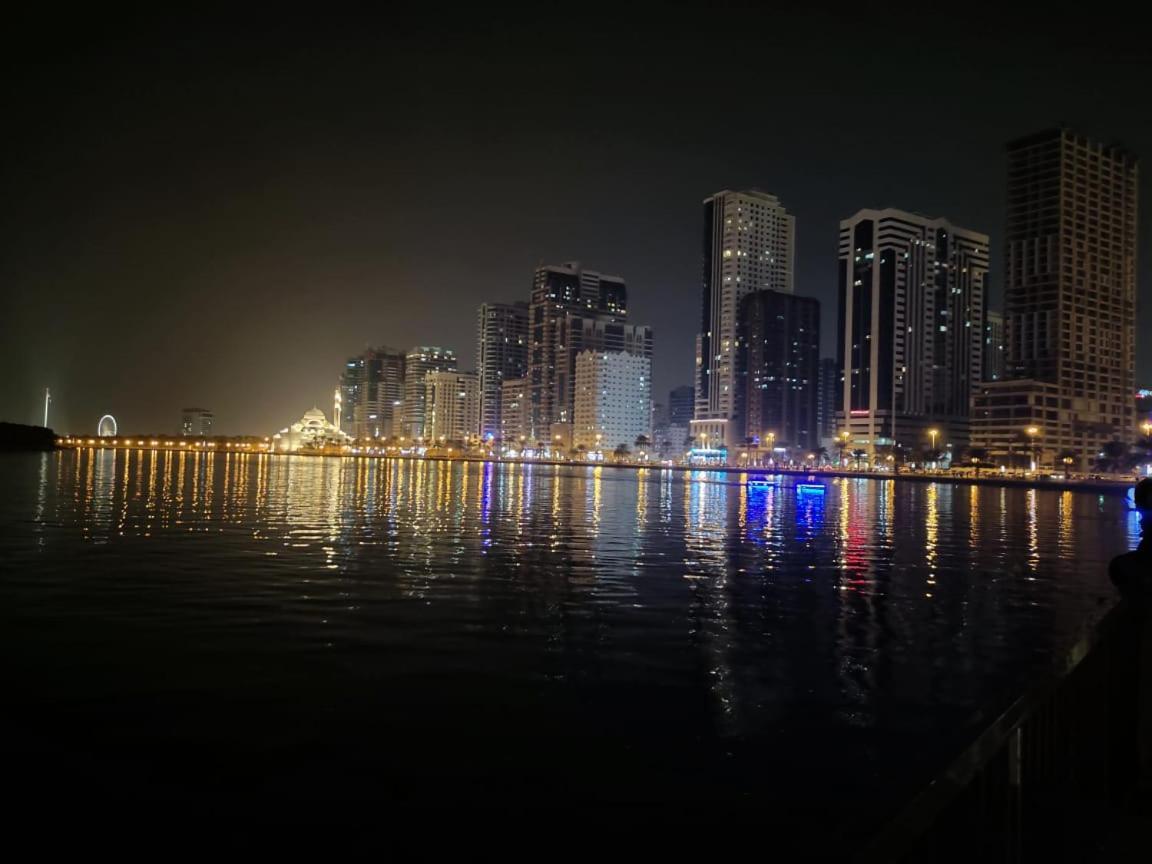 Arnim Suite - 3 Bedrooms Apartment 沙迦 外观 照片